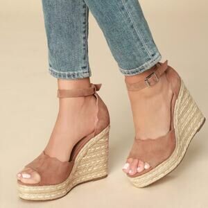 Steve Madden  Susana Camel Suede Espadrille Wedges Size 8